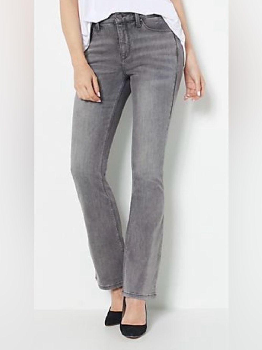 Laurie Felt Gray Flared Jeans - Silky Bootcut
NWT - Picture 4 of 5